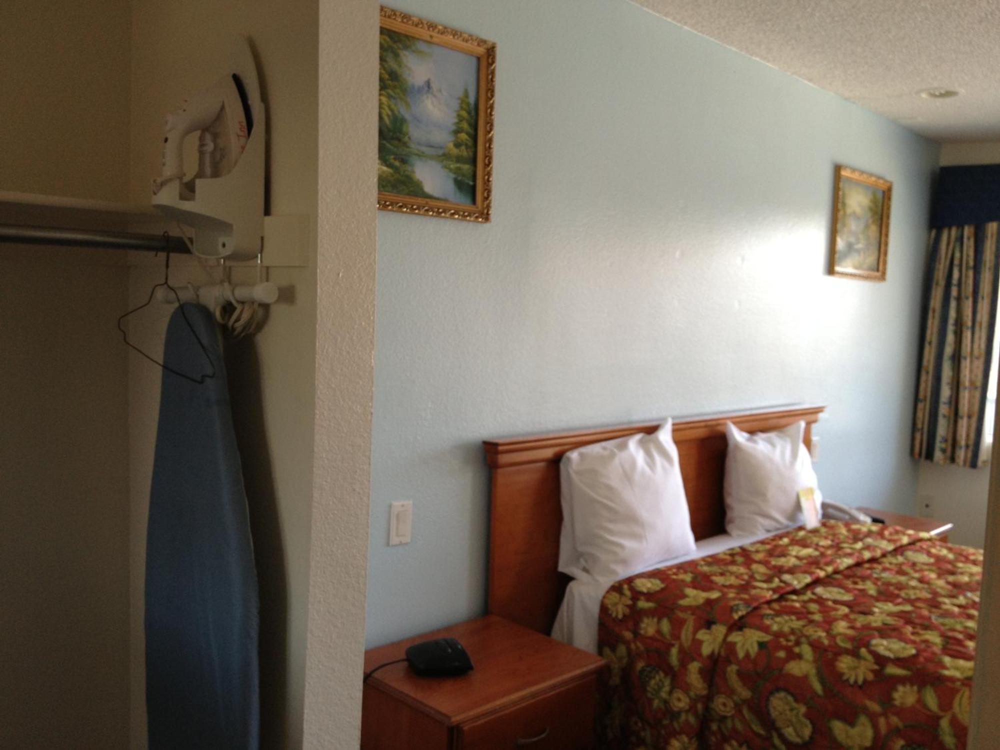 Scottish Inns Long Beach Ngoại thất bức ảnh